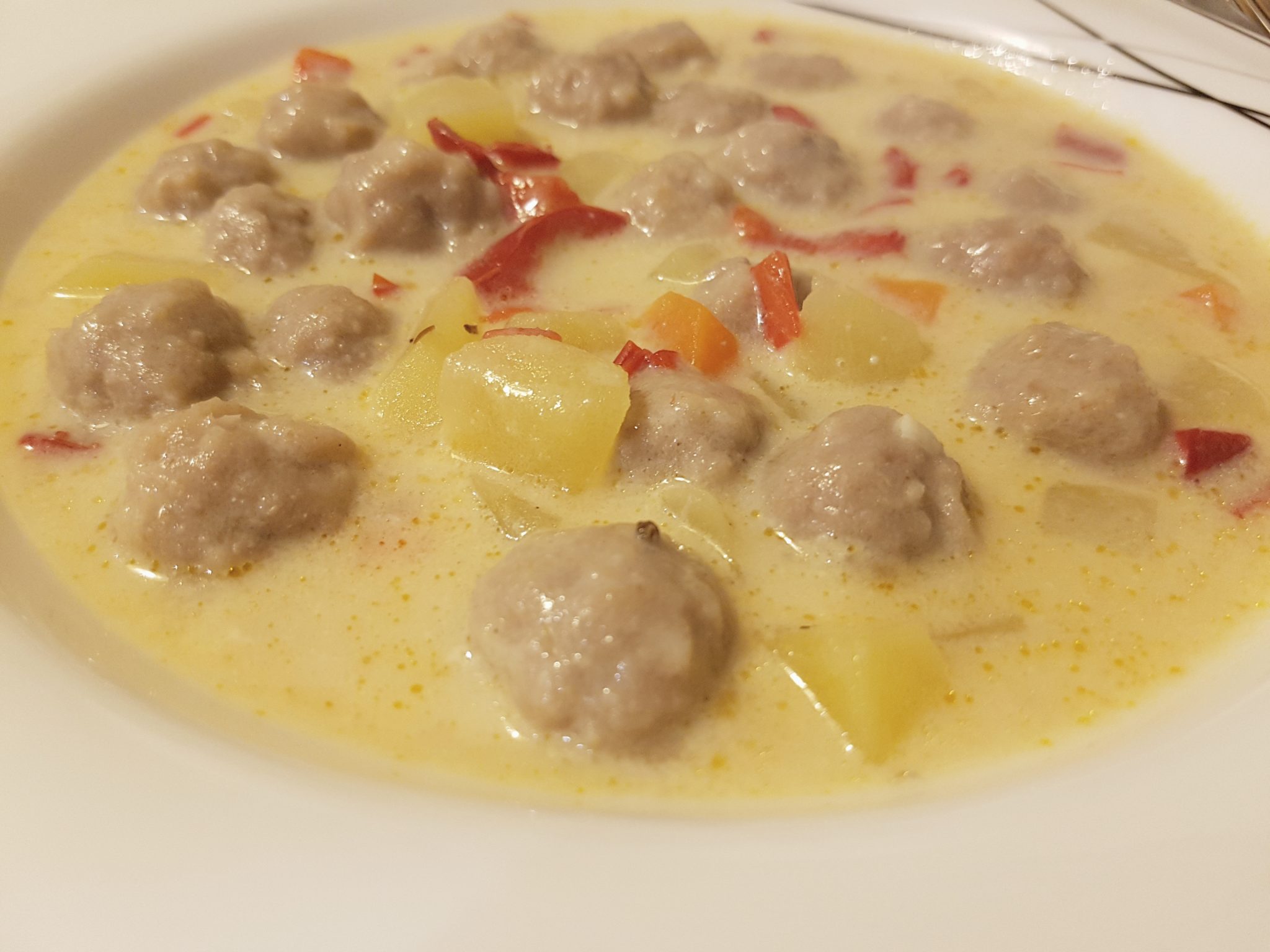 Köfteli Paşazade çorbası tarifi Köfteli Paşazade çorbası tarifi